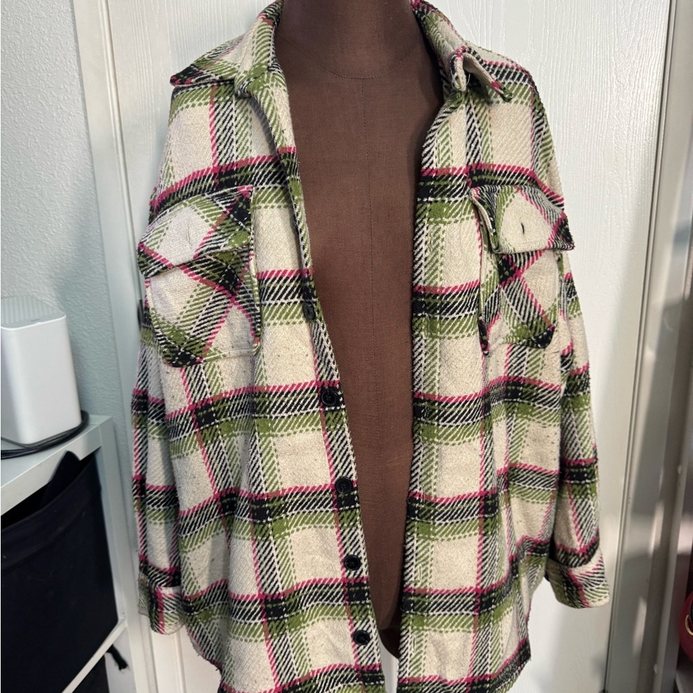 Plaid Button-Up Shirt in Green and Pink